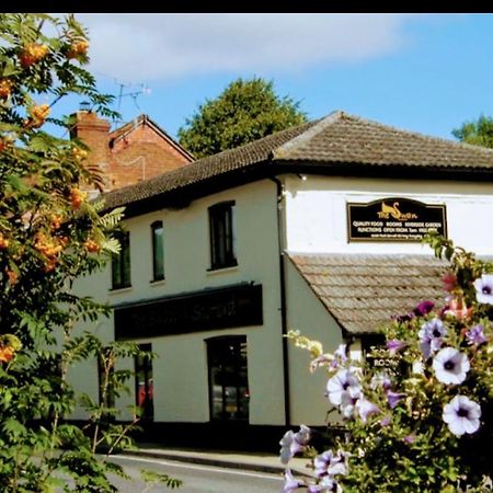 Hotel The Swan @ Stoford Esterno foto The Old Post Office, Great Haywood