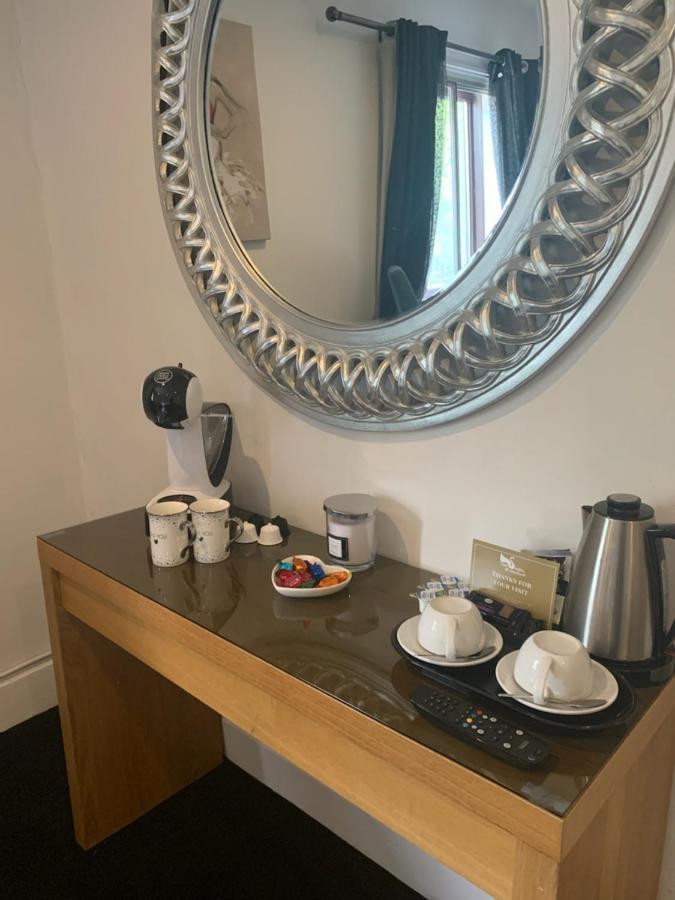Hotel The Swan @ Stoford Esterno foto A Nespresso coffee machine in a hotel room